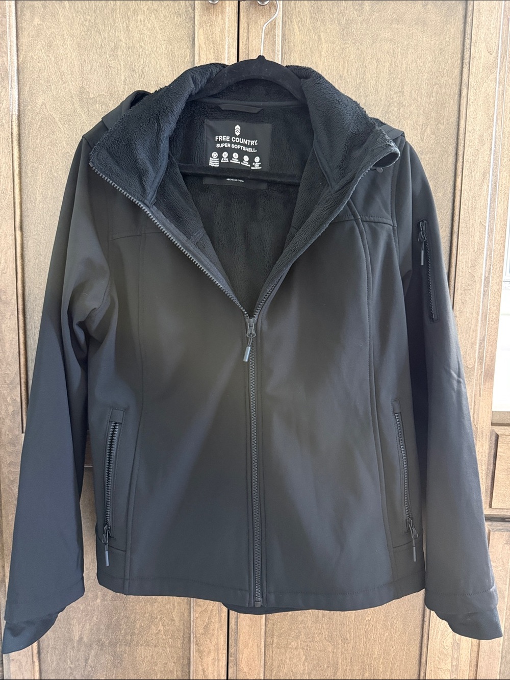 Free Country Black Super  Softshell Jacket with Hood and  Fleece Lining